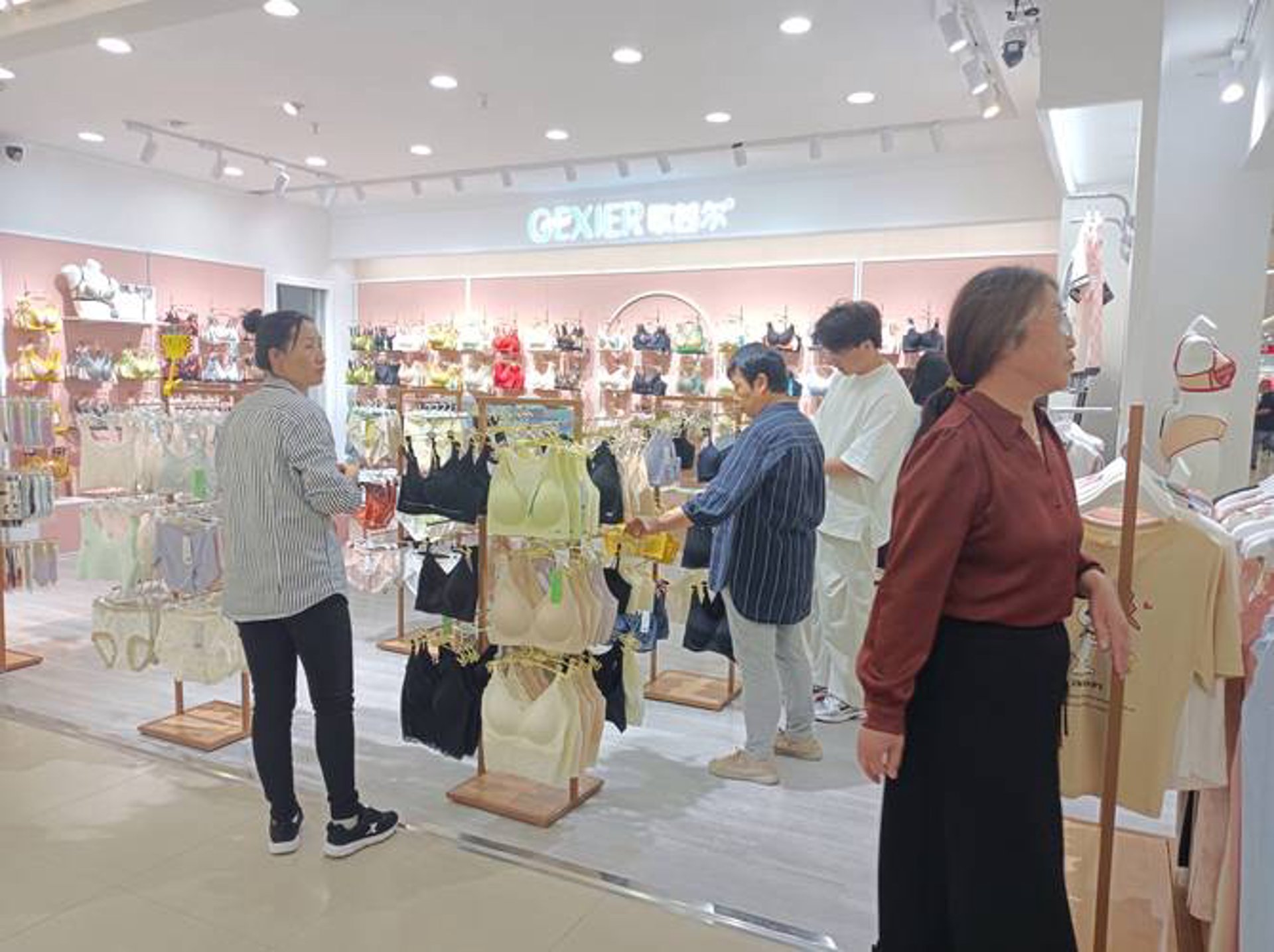 内衣套装市场